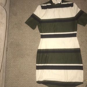 Short sleeve dress